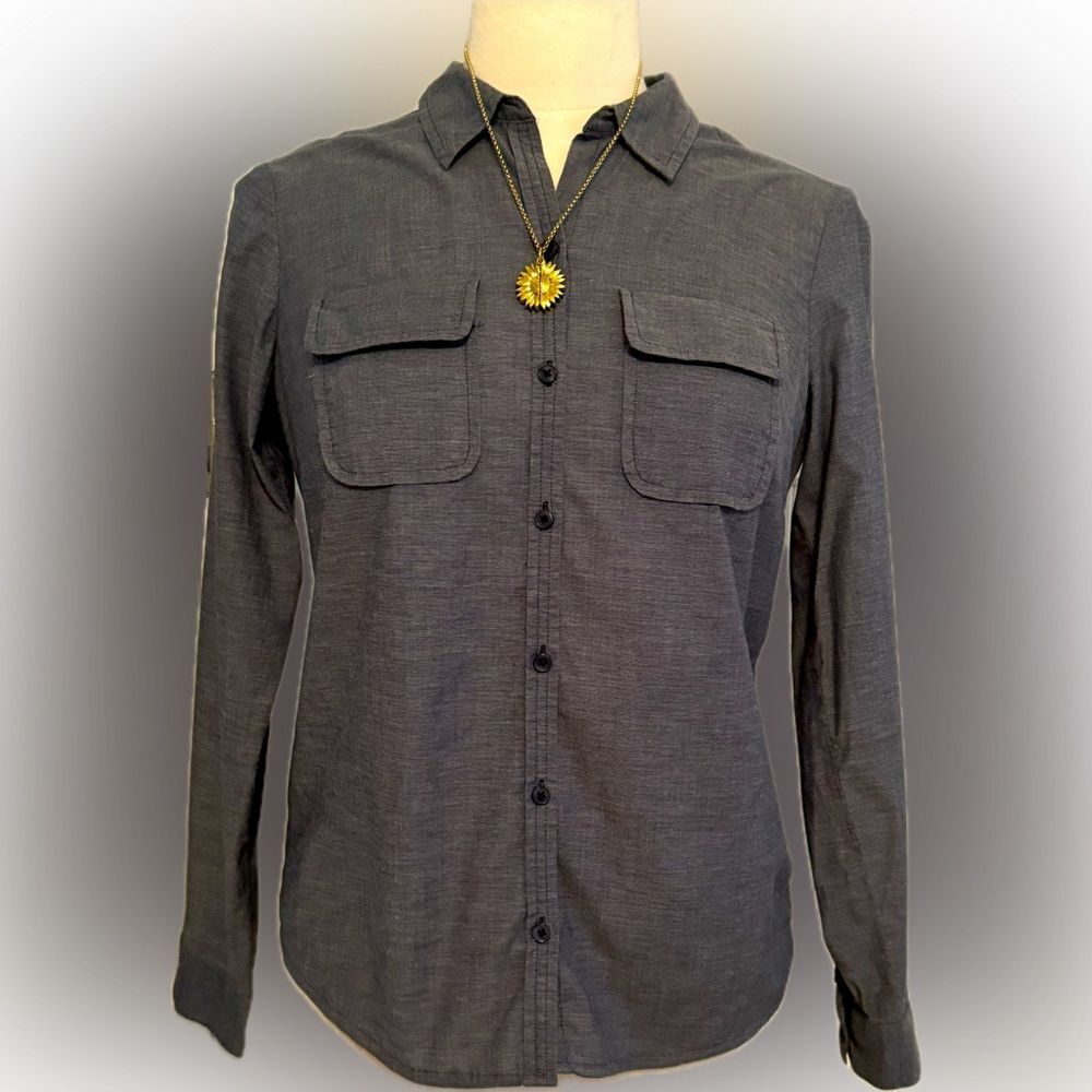 Timeless! Ann Taylor Loft petites button-up top!